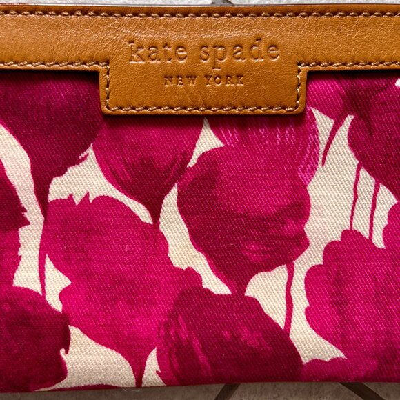 KATE SPADE Wristlet Clutch - Picture 2 of 4